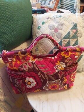 Vera Bradley 2009 Carnaby Shoulder Bag, Floral Quilted Cotton Purse
